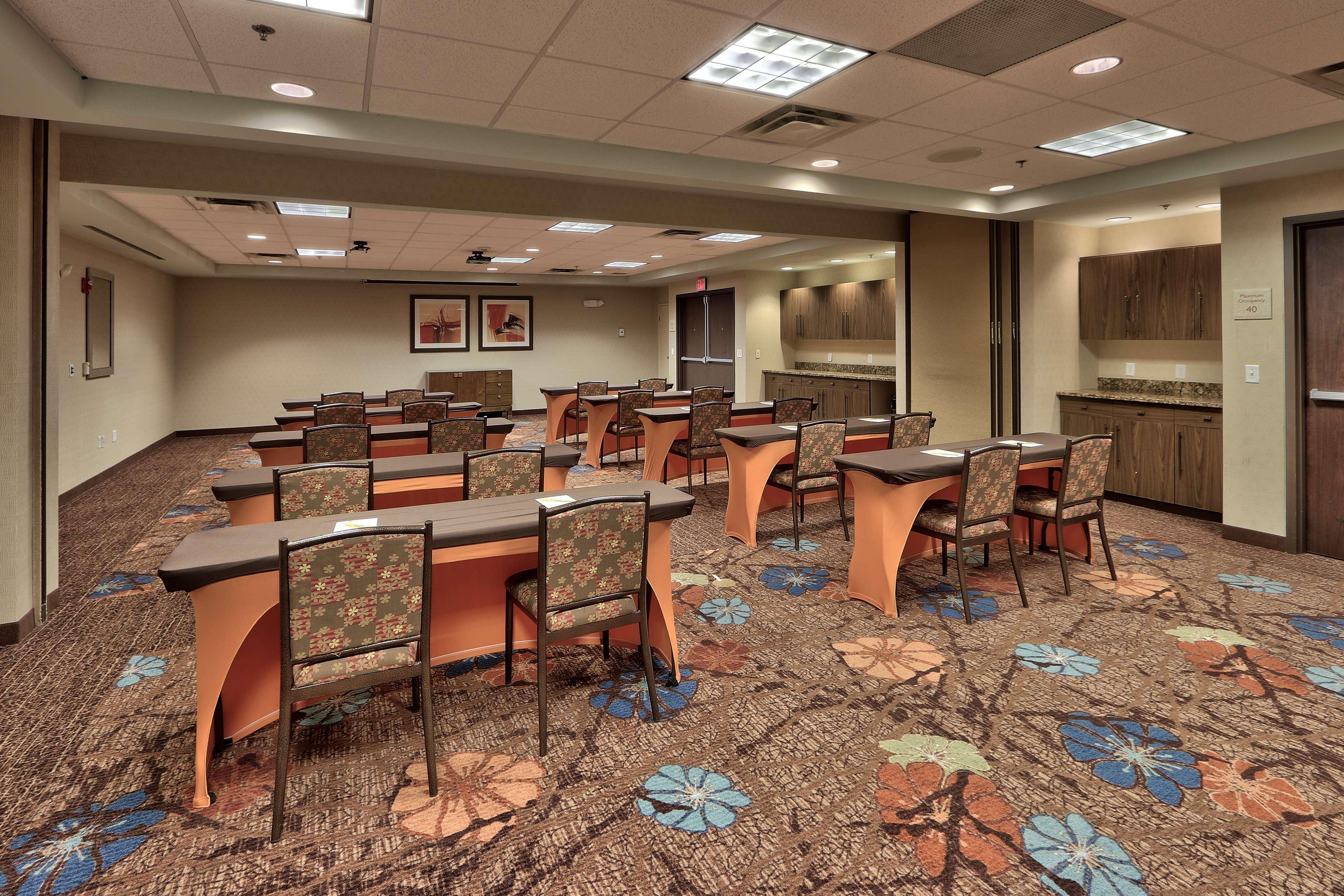 Hilton Garden Inn Albuquerque Airport Εξωτερικό φωτογραφία
